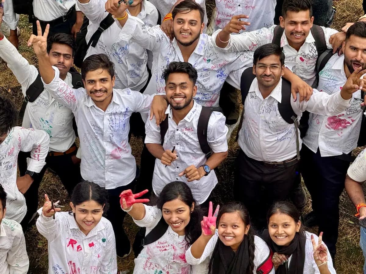 College students celebrating together